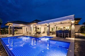 Chi tiết ngoại thất