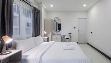 Vila clássica, 4 quartos, para não fumantes, cozinha | 3 quartos, cortinas blackout, ferros/tábuas de passar roupa