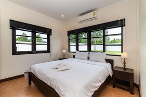Vila standard, 3 quartos, para não fumantes, cozinha | 3 quartos, cortinas blackout, ferros/tábuas de passar roupa