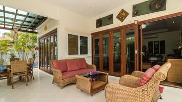 Standard Villa, 3 Bedrooms, Non Smoking, Kitchen | View from room