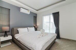 Superior Villa, 3 Bedrooms, Non Smoking, Kitchen | 3 bedrooms, blackout curtains, iron/ironing board, free cots/infant beds - Orchid Paradise Homes OPV405 (Hua Hin)