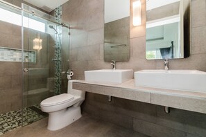 Superior Villa, 3 Bedrooms, Non Smoking, Kitchen | Bathroom - Orchid Paradise Homes OPV405 (Hua Hin)