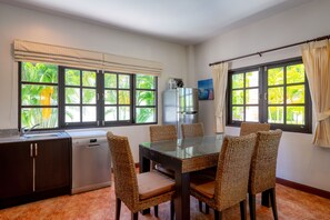 Dining - Orchid Paradise Homes OPV05 (Hua Hin)
