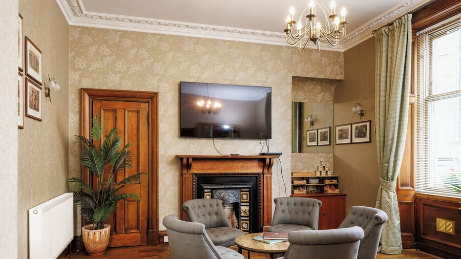 Cleveden House by The Dunvegan