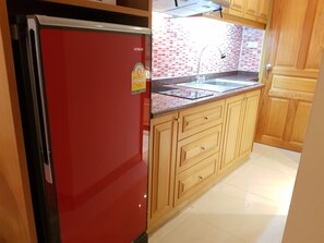 Studio | Cuisine privée | Réfrigérateur, micro-ondes, plaque de cuisson, bouilloire électrique