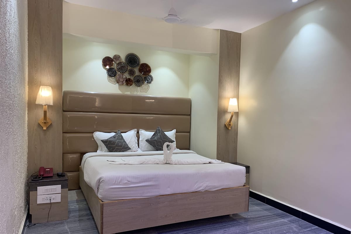 Suite Royale | 1 chambre, literie de qualité supérieure, bureau, chambres insonorisées