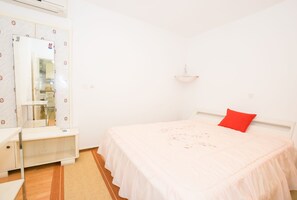 1 chambre, Wi-Fi gratuit, draps fournis