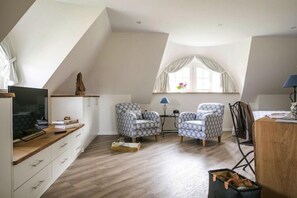 3 soverom, strykejern/-brett, reiseseng for barn og wi-fi (inkludert)