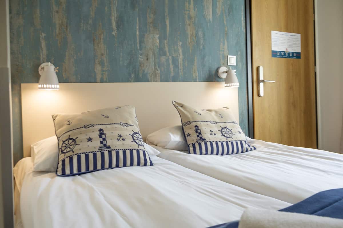 Economy Double Room | 1 bedroom, hypo-allergenic bedding, memory foam beds, laptop workspace
