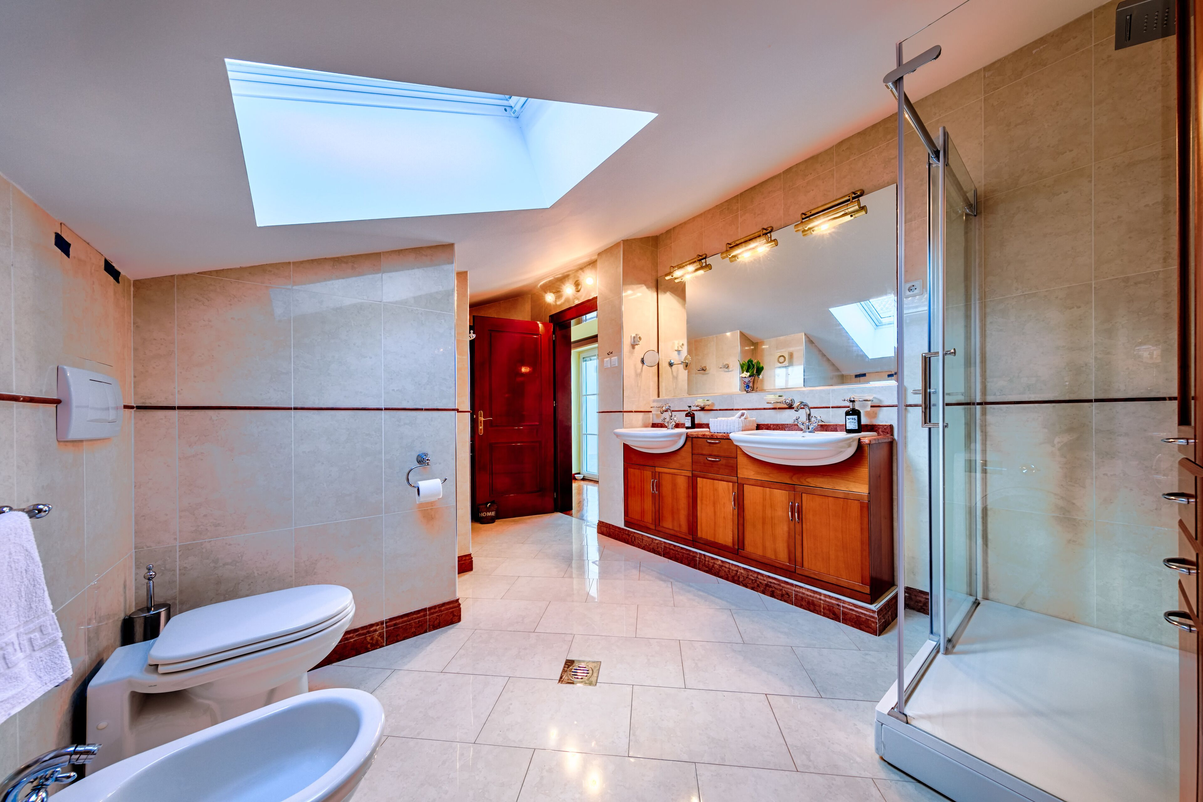 Apartment, 2 Bedrooms | Bathroom