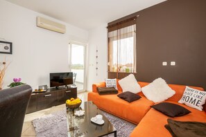 Apartment | Living room