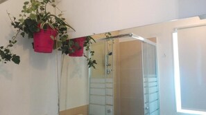 Shower, free toiletries, hair dryer, bathrobes - Casa Bella (Gela)