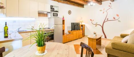 Apartment, 1 Bedroom | Living area