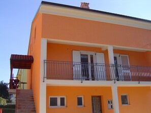 Front of property - Cozy apartment Ernesto (Rovinj)