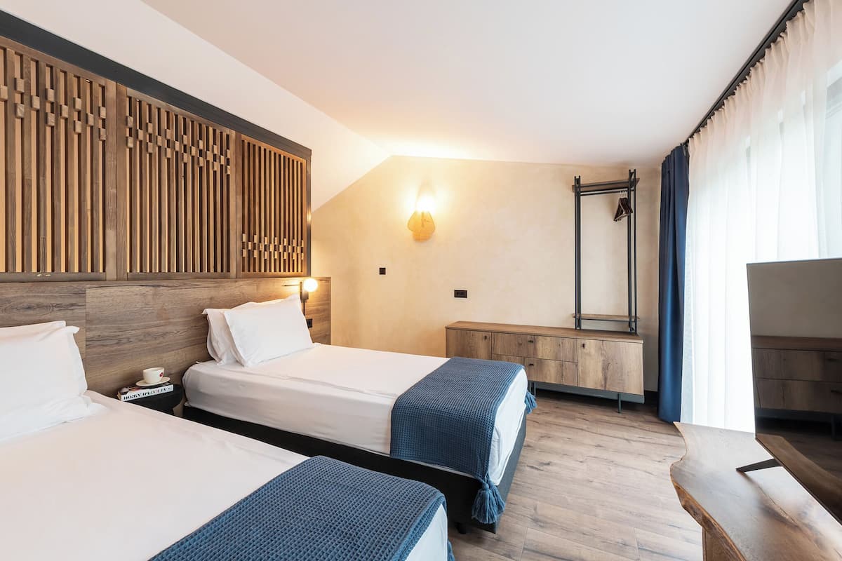 Family Villa, 2 Bedrooms | Minibar, in-room safe, laptop workspace, blackout drapes