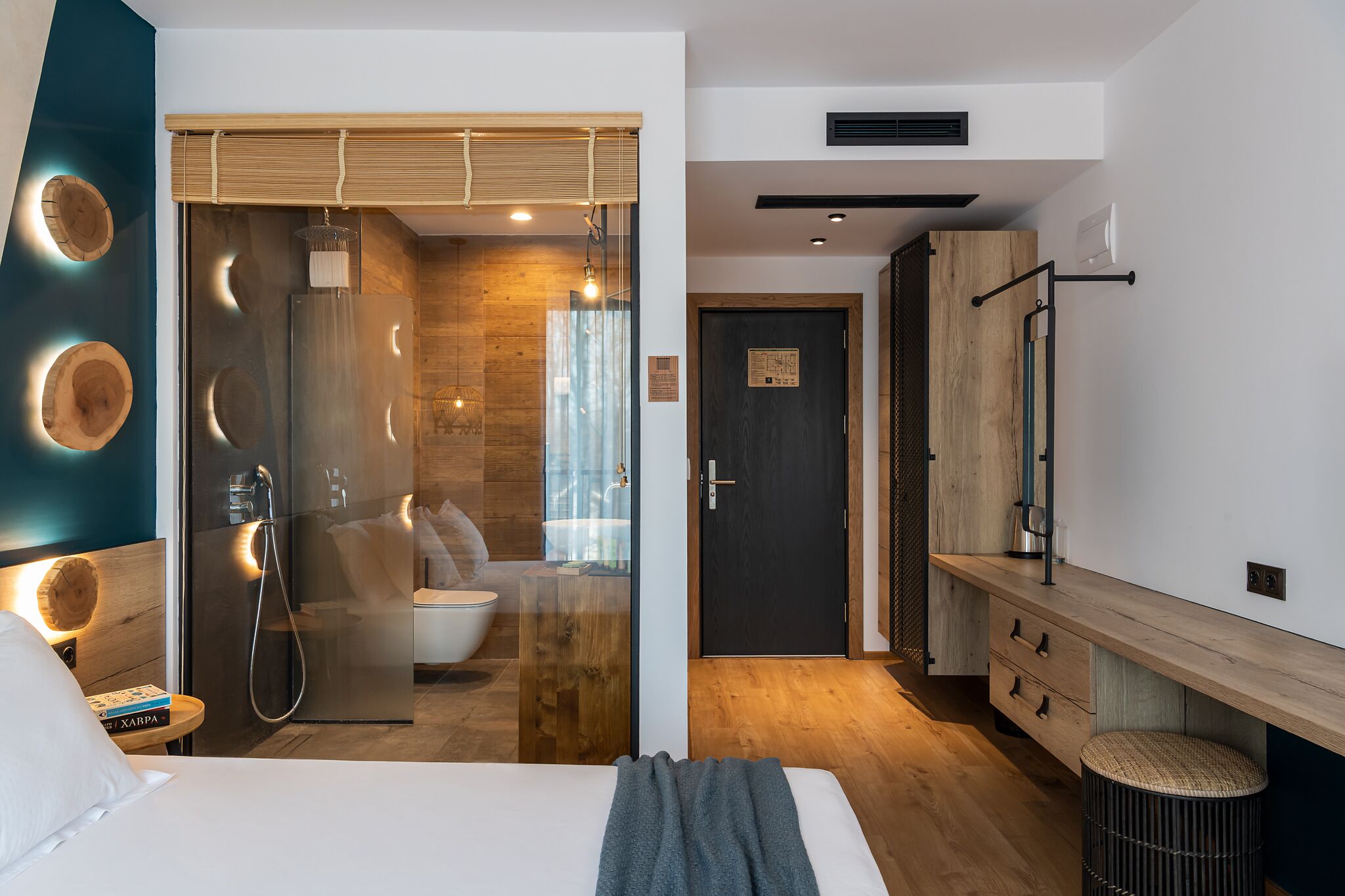 Camera Luxury con letto matrimoniale o 2 letti singoli | Minibar, cassaforte in camera, postazione laptop, tende oscuranti