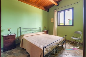 Villa, 3 Bedrooms | View from room - Garden Chich (Noto)