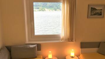 Chalet, 2 Bedrooms, Terrace, Mountain View | 2 bilik tidur, seterika/papan seterika, Wi-fi percuma, cadar katil