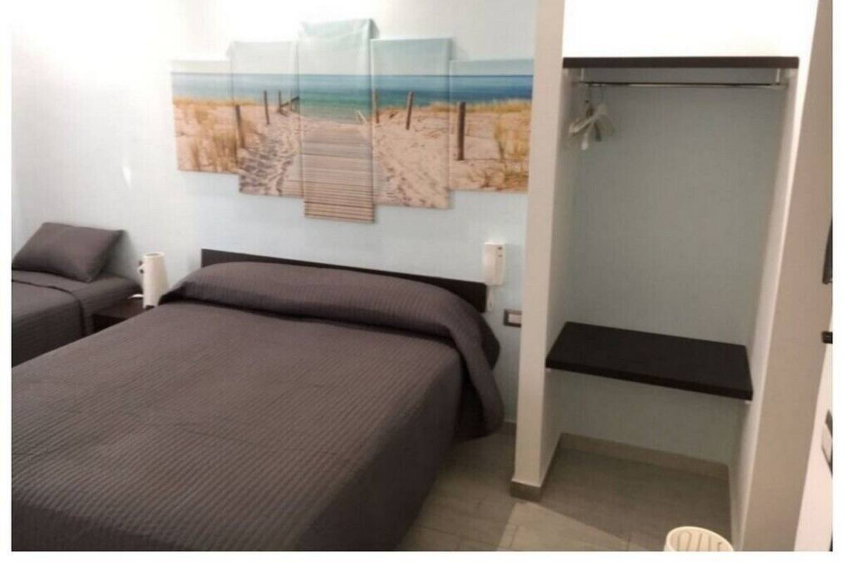 Individually decorated, individually furnished, soundproofing, free WiFi
