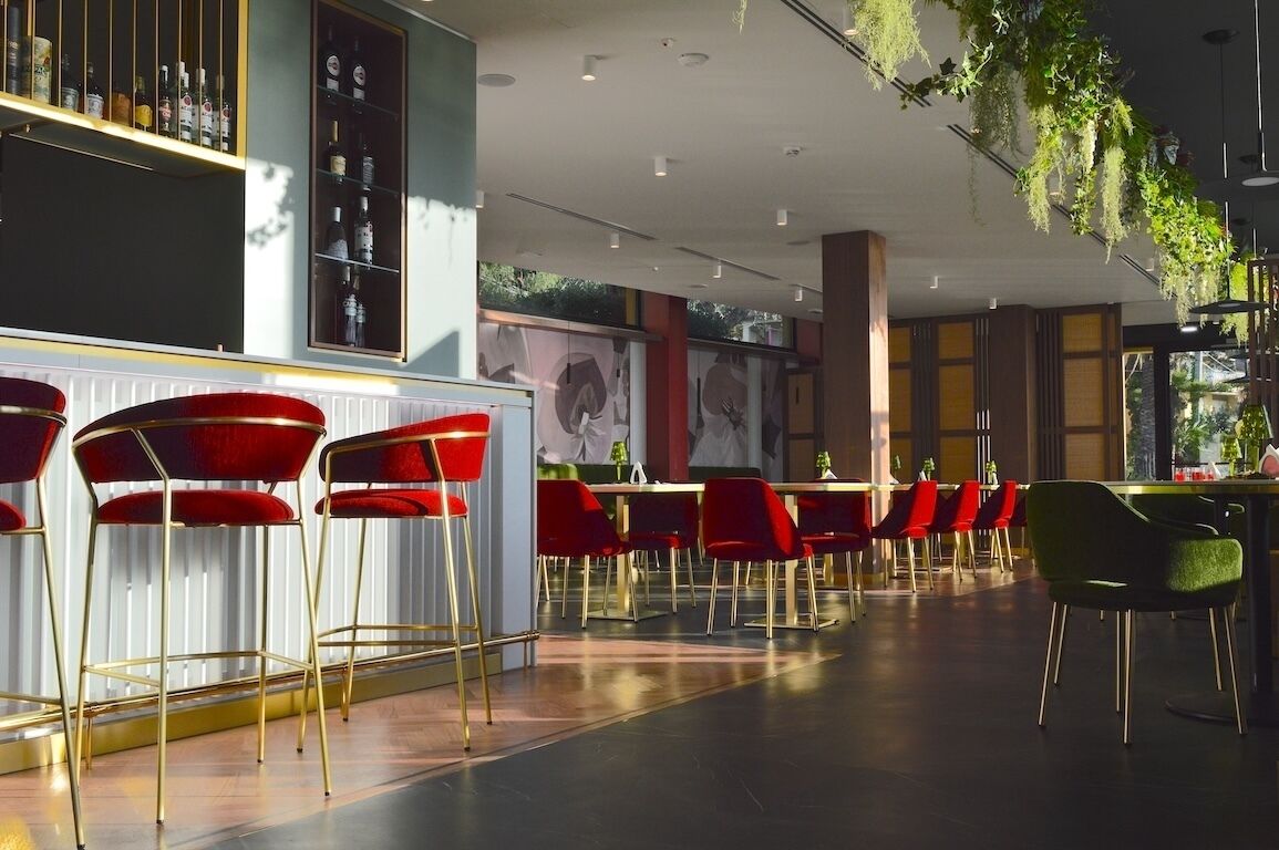 Colazione a buffet, servita tutte le mattine (18 EUR a persona) 