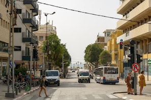 Studio Suite Comfort | Pemandangan jalan