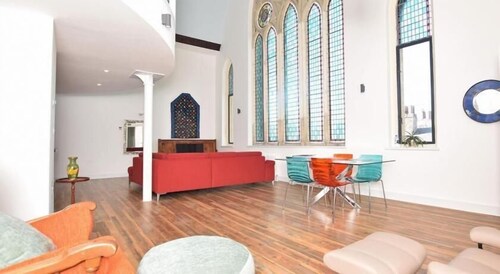 6 Rose Chapel Penthouse