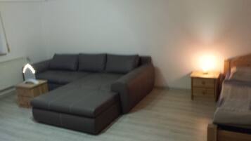 Rollaway beds, free WiFi, bed sheets