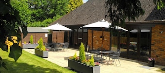 Henley Hotel