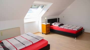 Rollaway beds, free WiFi, bed sheets