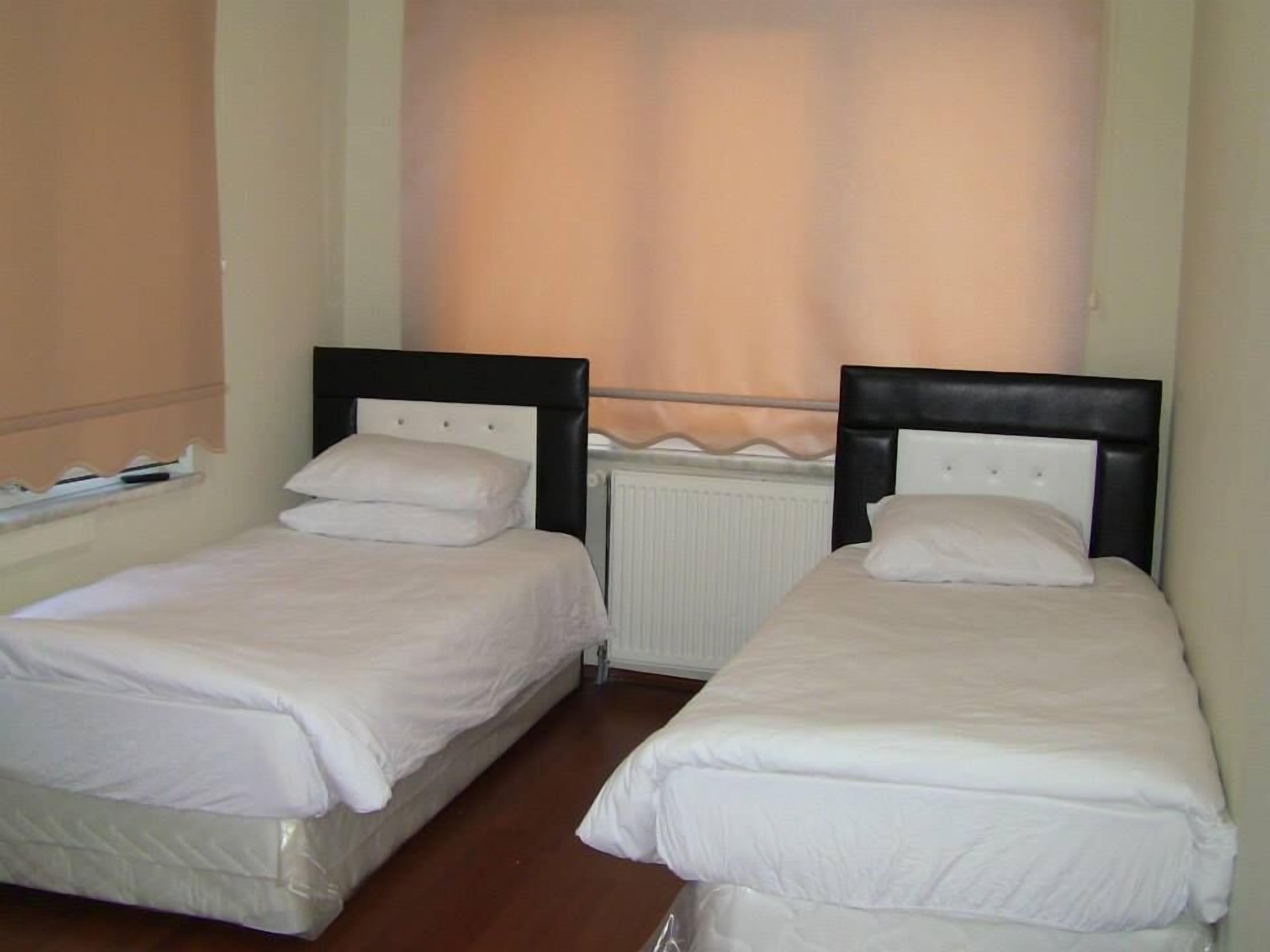 Twin Room | Free WiFi, bed sheets
