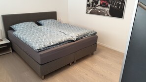 1 Schlafzimmer, Bügeleisen/Bügelbrett, Reisekinderbett, kostenloses WLAN