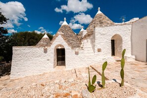 Exterior - Authentic Trulli with Private Pool, Sleeps 7 in Monopoli Countryside. Pet Friendly (Monopoli)