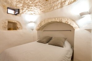 4 chambres, fer et planche à repasser, Wi-Fi gratuit, draps fournis