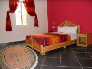 Double or Twin Room | Free WiFi, bed sheets