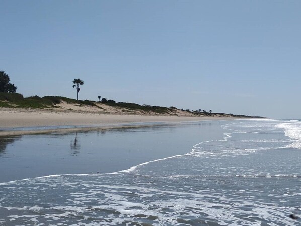 Beach - Unspoiled South Gambian Paradise ''African Roundhouse'' (Kartung)