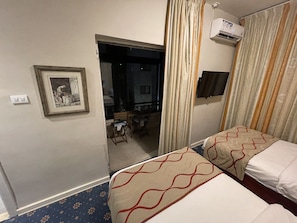 Economy Twin Room