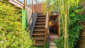Staircase - Sun & Sea Apartment (Cape Town)