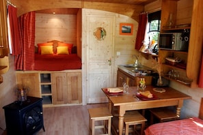 Premium bedding, individually decorated, individually furnished - Les Etangs du Moulin (Cessières-Suzy)