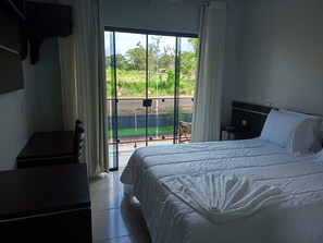Minibar, free WiFi, bed sheets - Hotel Pérola (Rolim de Moura)