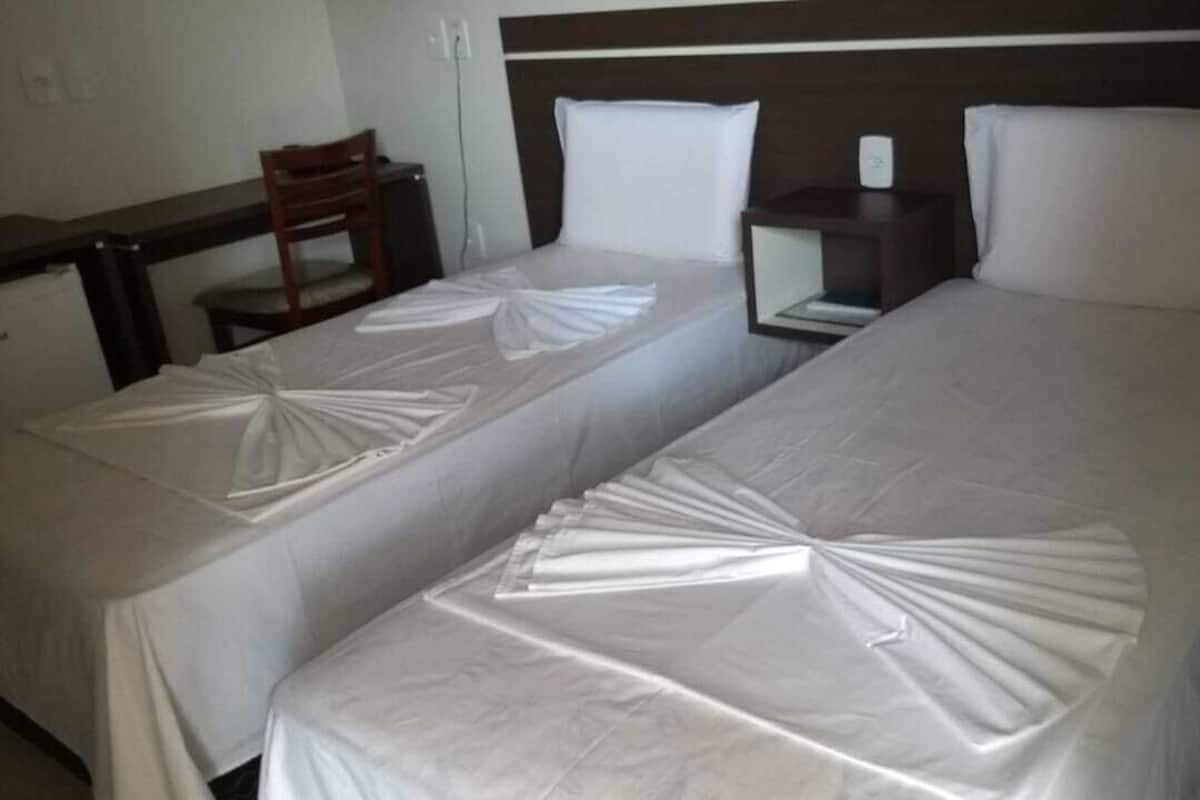 Minibar, free WiFi, bed sheets
