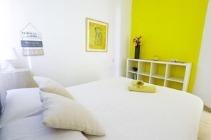Appartement Design | 1 chambre, fer et planche à repasser, accès au Wi-Fi (inclus)