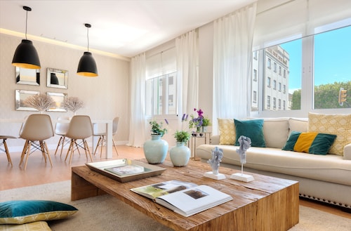 Genteel Home Paseo de Reding