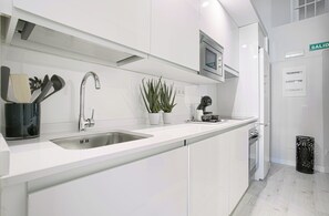 Apartment, 1 Bedroom | Private kitchen