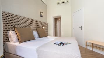 Apartment (2 Bedrooms) | 2 Schlafzimmer, Bügeleisen/Bügelbrett, kostenloses WLAN, Bettwäsche