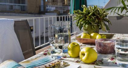 Outstanding 4 Bds Penthouse Close to the Cathedral With Huge Terrace Mano de Hierro