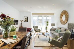 Appartement | Coin séjour | Télévision de 32 pouces avec chaînes par câble
