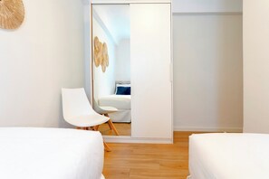 Lägenhet (2 Bedrooms) | 2 sovrum, strykjärn/strykbräda, gratis wi-fi och sängkläder