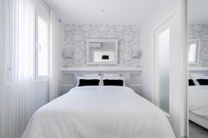 1 chambre, fer et planche à repasser, Wi-Fi gratuit, draps fournis