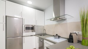 Apartment, 1 Bedroom | Private kitchen - Cozy & Confortable Apartment in Perfect Location. Santa Marta (Seville)