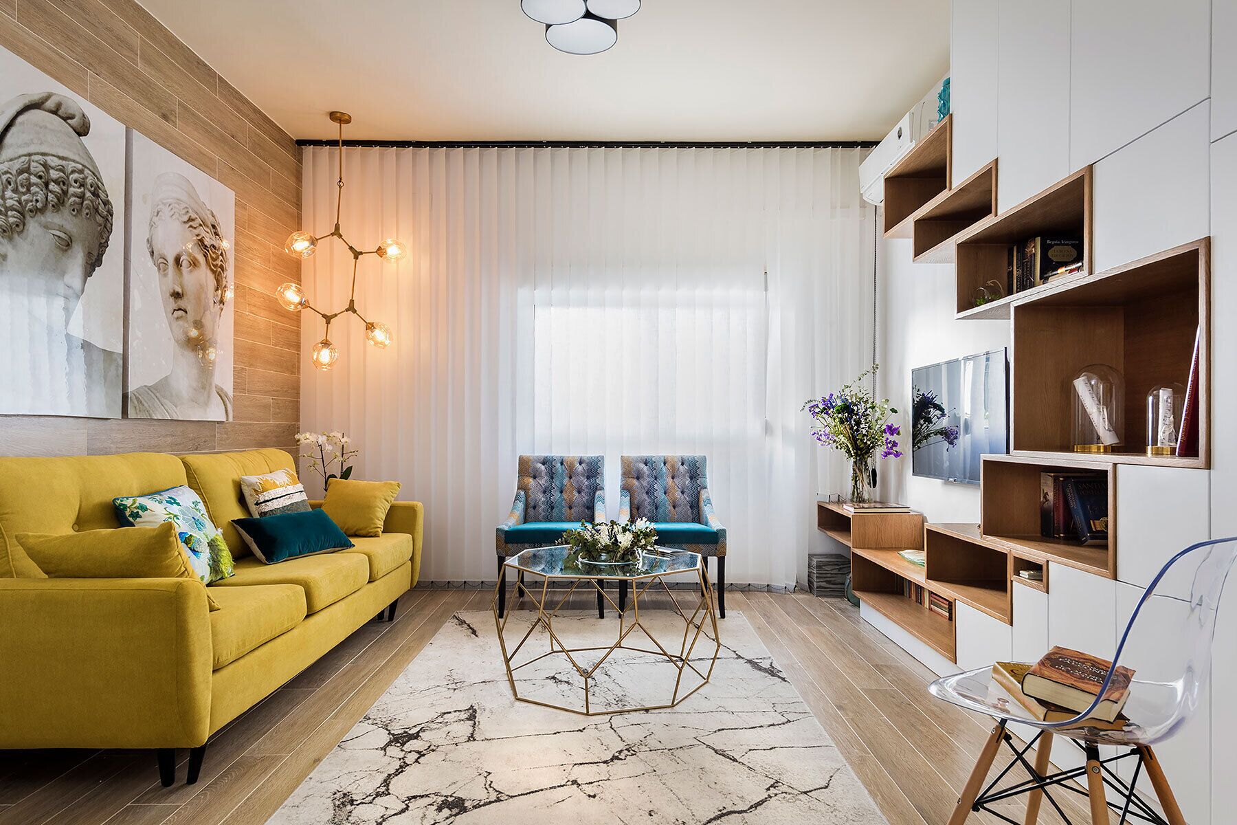 公寓 (2 Bedrooms) | 客廳 | 32 吋平面電視連有線電視頻道、電視